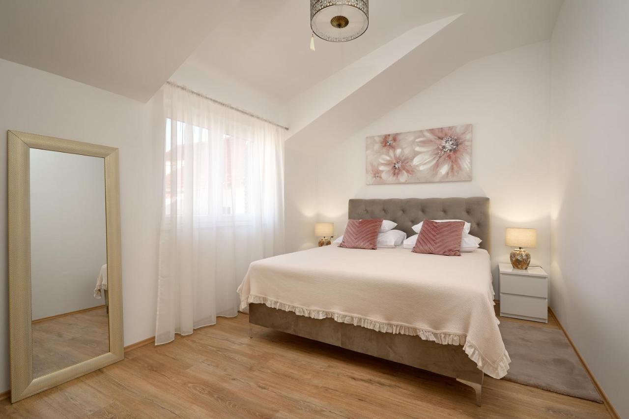 Zora Residence Kaštela Екстериор снимка